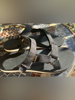 Teva Women’s Universal Slide Sandal